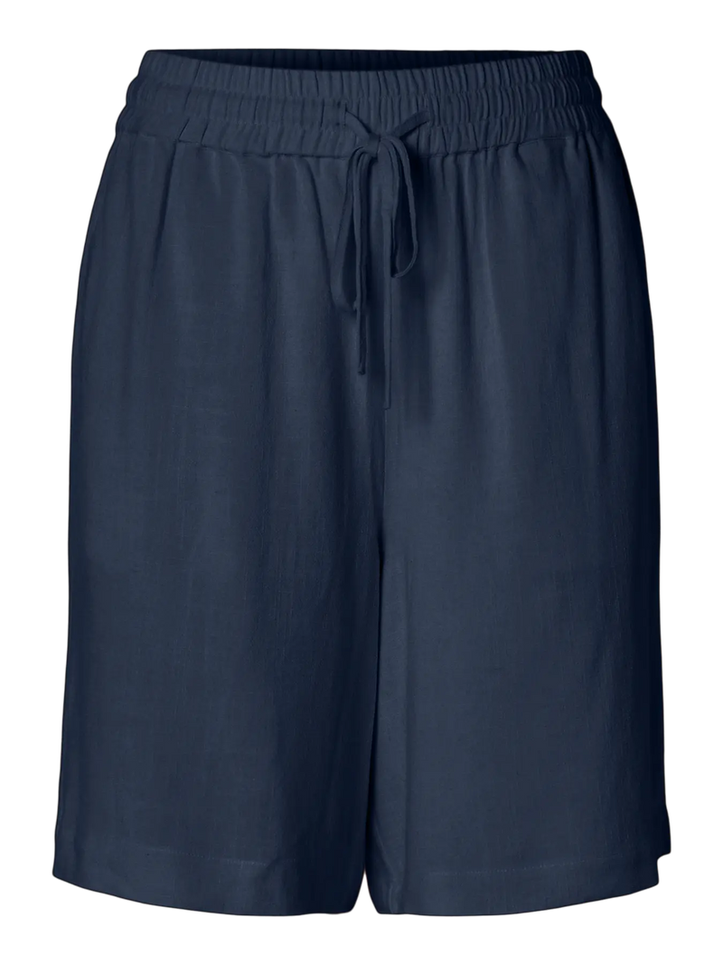 Selected Femme Viva shortsit - tummansininen - Naisten vaatteet - muoti - pukeutuminen - IHANA Store - lifestyle
