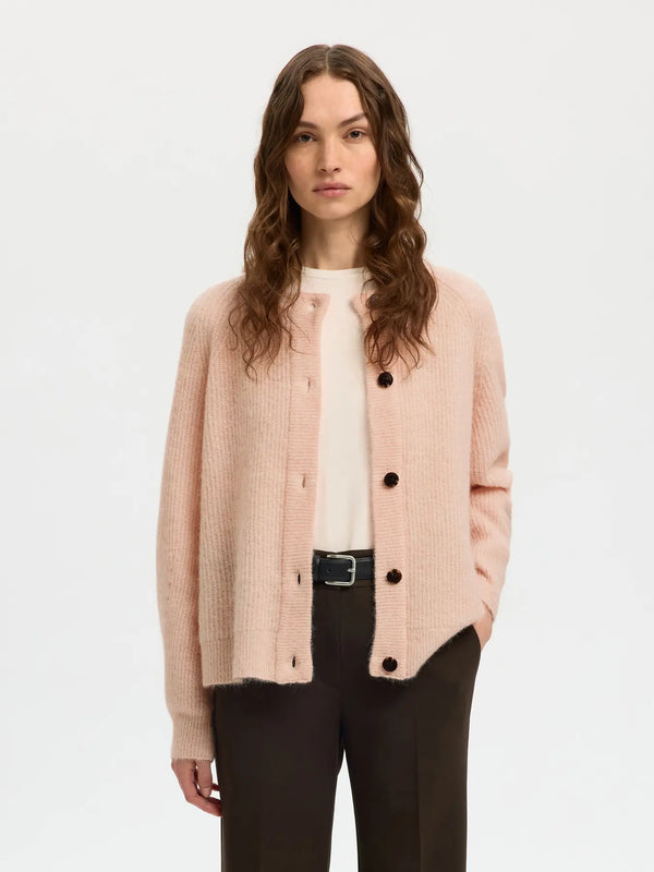 Selected Femme Lulu lyhyt neuletakki - persikka - neuleet ja neuletakit - yläosat - vaatteet - IHANA Store