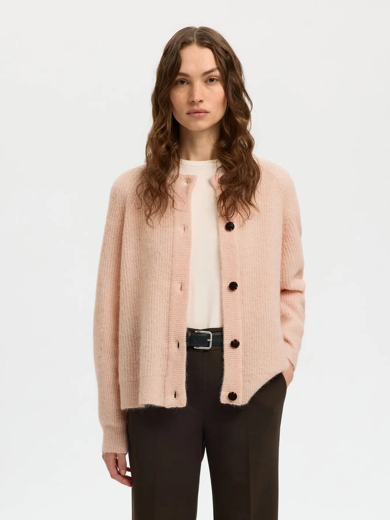 Selected Femme Lulu lyhyt neuletakki - persikka - neuleet ja neuletakit - yläosat - vaatteet - IHANA Store