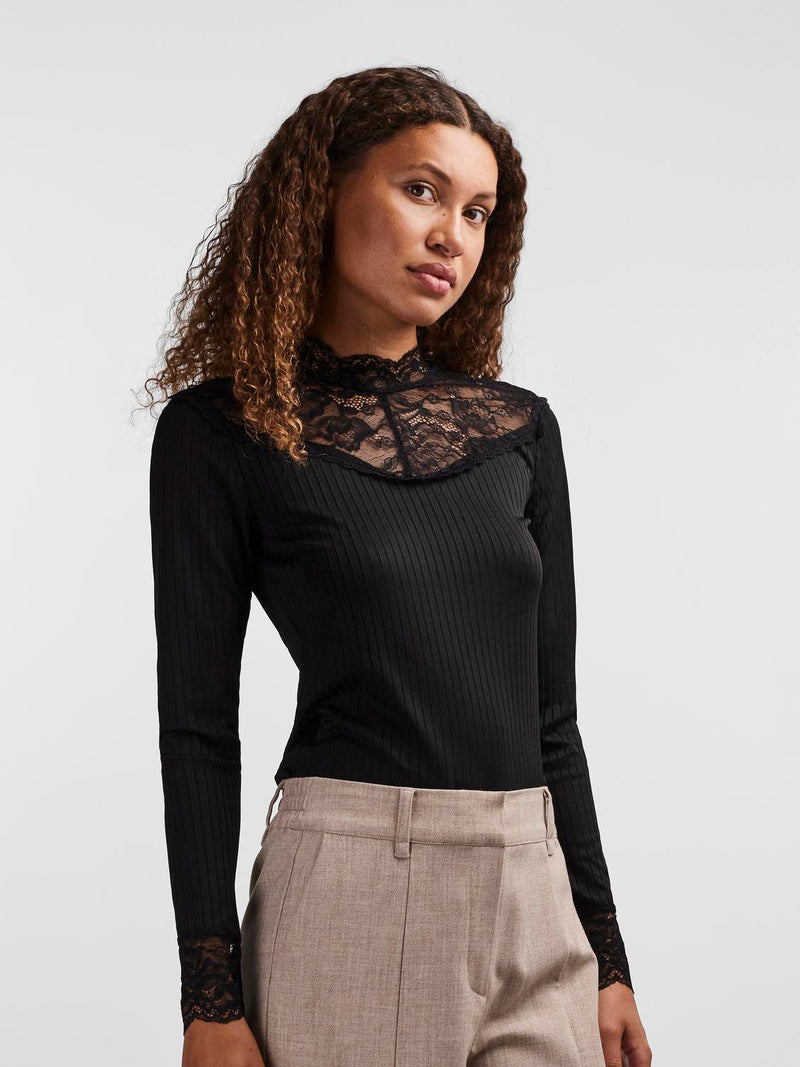 YAS Blace pitsipusero - musta - naisten paidat ja puserot - muoti - pukeutuminen - lifestyle - IHANA Store - verkkokauppa
