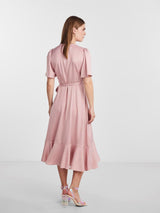 YAS Thea kietaisumekko - vaaleanpunainen - mekot - frillamekko - naisten vaatteet - IHANA Store - vaateliike - verkkokauppa