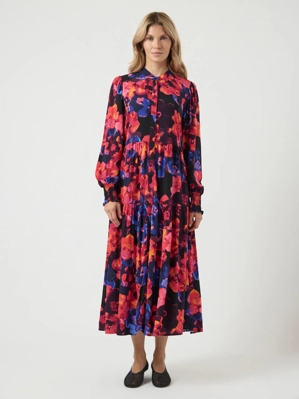 YAS Asina mekko - frillamekko - maksimekot - kukkakuvioitu - IHANA Store - lifestylemyymälä - naisten  vaatteet