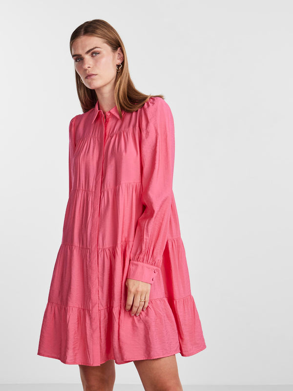 YAS Pala mekko - pinkki - vadelmanpunainen - frillamekko - tunikamekko - paitamekko - naisten vaatteet - IHANA Store - osta Lohjan myymälästä tai tilaa verkkoakaupasta