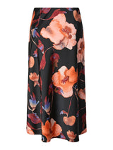 YAS Pella hame - satiinihame - midihame - kukkakuvioitu - musta kuvioitu - naisten vaatteet - IHANA Store - lifestylemyymälä