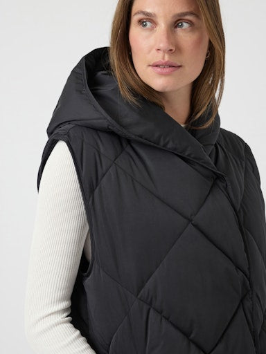 YAS Selura vanuliivi - musta - takit ja liviit - naisten muoti - vaatetus - lifestyle - IHANA Store