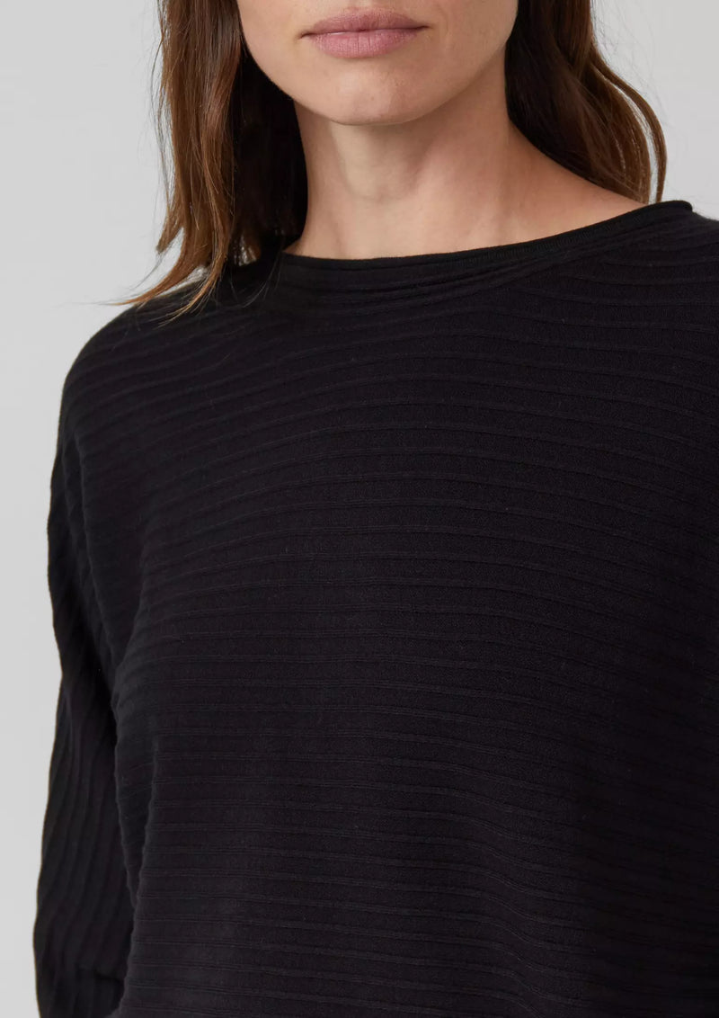 s.Oliver neule - musta - viskoosineule - Naisten vaatteet- yläosa -  muoti - IHANA Store