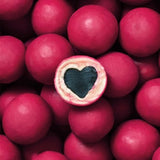 Lakrids by Bülow Strawberry & Cream suklaakuorrutettu lakritsi  295g - gluteeniton lakritsi - makea elintarvike - herkut - koti - IHANA Store - lifestylemyymälä - kotimainen verkkokauppa