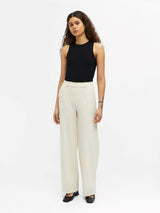 Object Lisa housut - luonnonvalkoinen - leveät lahkeet - naisten alaosat - Naisten vaatteet - IHANA Store - lifestylemyymälä