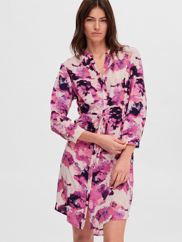 Selected Femme Fane Damina mekko - pinkkikuvioitu - Mekot ja tunikat - Naisten vaatteet - IHANA Store - lifestylemyymälä