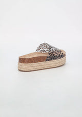 Duffy sandaalit - leokuvioitu - korotettu pohja - naisten kesäkengät - IHANA Store - lifestylemyymälä